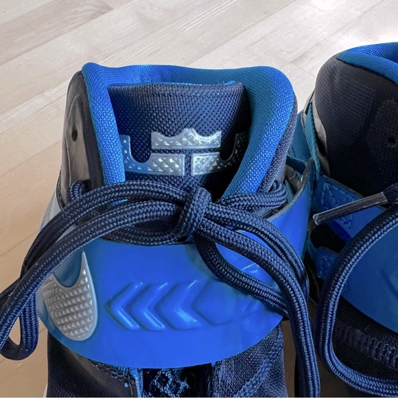 LeBron Zoom Soldier 8 'Midnight Navy' - Picture 9 of 15